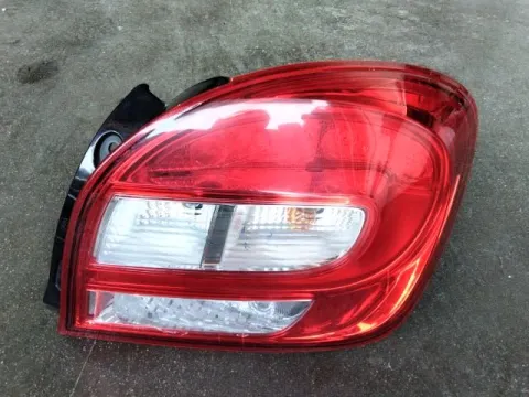 Φανάρι Πίσω Δεξί Led ( Ραγισμένο ) για SUZUKI BALENO (2015 - 2022) 