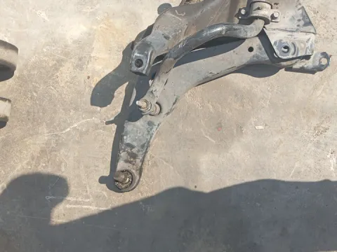 Ψαλίδι Εμπρός Αριστερό για MITSUBISHI LANCER (1997 - 2004) (CK) 1300 (4G13) petrol 75 12V *ΔΒ*