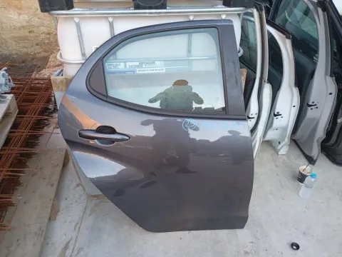 Πόρτα Πίσω Δεξιά για TOYOTA YARIS (2020 - ) (XP210) *Ε*
