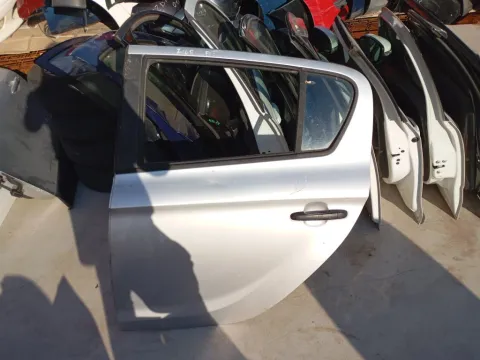 Πόρτα Πίσω Αριστερή για HYUNDAI i20 (2009 - 2011) *Γ*