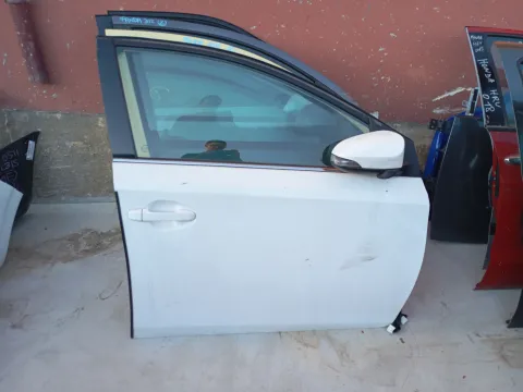 Πόρτα Εμπρός Δεξιά για TOYOTA AURIS (2013 - 2015) , (2016 - ) *Ε*