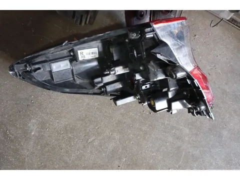 Φανάρι Πίσω Δεξί Ελαττωματικό για TOYOTA C-HR (2017 - 2019) (AX10 AX50) SUV- ΕΚΤΟΣ ΔΡΟΜΟΥ-5dr  - 