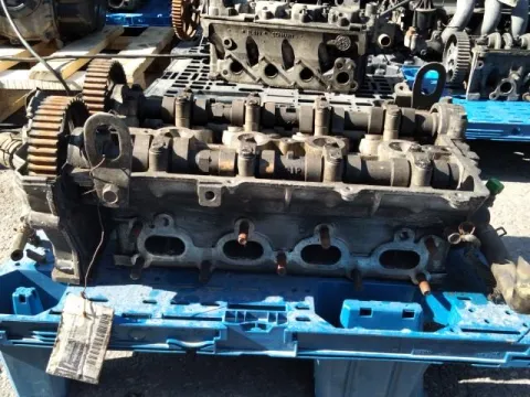 Καπάκι Κινητήρα (Κυλινδροκεφαλή) Σκέτο για MITSUBISHI OUTLANDER (2003 - 2006) (CU) SUV- ΕΚΤΟΣ ΔΡΟΜΟΥ - 5dr  *ΝΕΑ ΓΕΝΙΑ*ΠΑΛΕΤΑ 38*