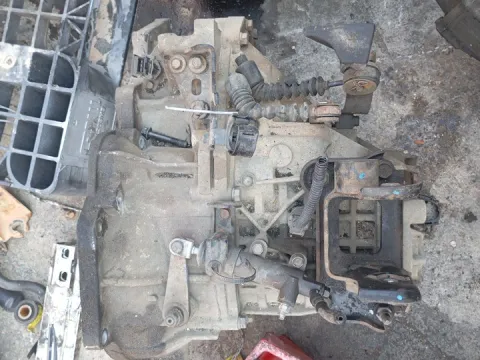 Κιβώτιο Ταχυτήτων (Σασμάν) Χειροκίνητο για HYUNDAI TUCSON (2004 - 2010) (JM) 2000 G4GC petrol 141 *ITALY* 4*4