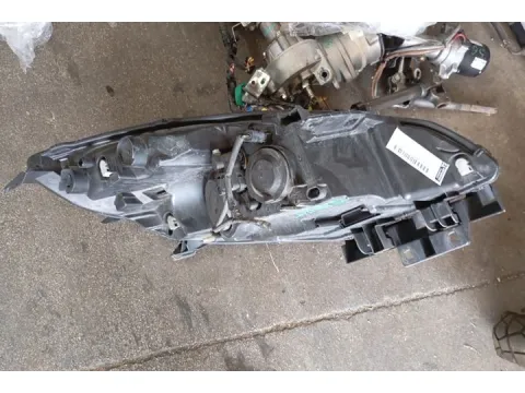 Φανάρι Εμπρός Αριστερό Σπασμένη Βάση για RENAULT SCENIC (2008 - 2012) (JZ) MPV - ΠΟΛΥΜΟΡΦΙΚΑ - 5dr  - 
