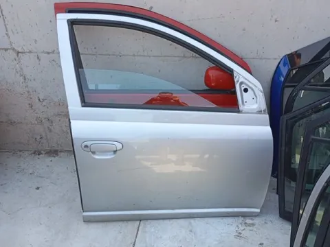 Πόρτα Εμπρός Δεξιά για TOYOTA YARIS (1999 - 2002) (XP10) Hatchback - 5dr , (2003 - 2005) (XP10) Hatchback - 5dr (VNKKL123X0A) *Ε*