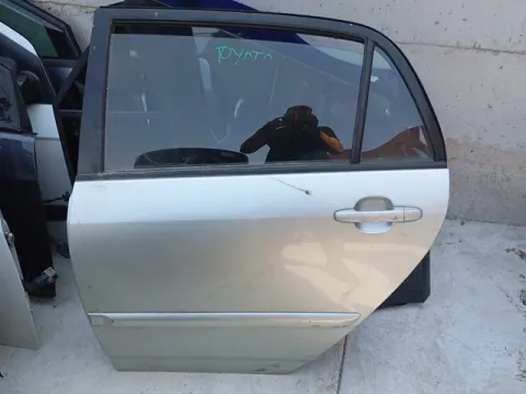 Πόρτα Πίσω Αριστερή Με  Ίσιες Βίδες για TOYOTA COROLLA (2002 - 2004) (E120) Hatchback - 5dr (KM22) , (2004 - 2007) (E120) *Ε*