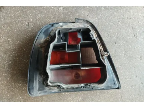 Φανάρι Πίσω Δεξί ( Ελαττωματικό ) για NISSAN SUNNY (1991 - 1995) (N14) Sedan - 4dr  - 