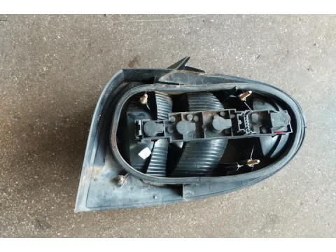 Φανάρι Πίσω Αριστερό (Ελαττωματικό) για RENAULT MEGANE (1999 - 2002) (LA) (DA) (EA) (KA) ((DA) Coupe - 2dr , (EA) Cabrio - 2dr  - 