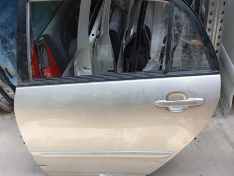 Πόρτα Πίσω Αριστερή (Στραβές Βίδες) για TOYOTA COROLLA (2002 - 2004) (E120) Hatchback - 5dr (KM22) , (2004 - 2007) (E120) *Ε*