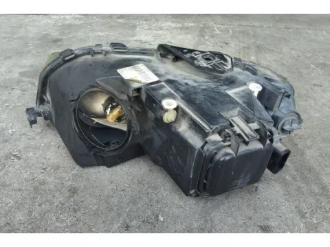 Φανάρι Εμπρός Δεξί για AUDI A3 (θαμπό-Ελαττωματικό) (2003 - 2005) (8P) Hatchback - 3dr , Sportback - 5dr , (2005 - 2008) (8P)  - 