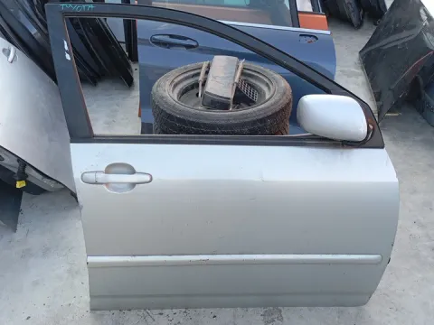 Πόρτα Εμπρός Δεξιά (Ίσιες Βίδες) για TOYOTA COROLLA (2002 - 2004) (E120) , (2004 - 2007) (E120) *Ε*