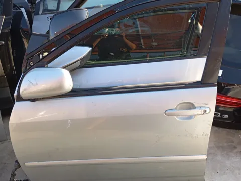 Πόρτα Εμπρός Αριστερή (Ίσιες Βίδες) για TOYOTA COROLLA (2002 - 2004) (E120) Hatchback - 5dr (KM22) , (2004 - 2007) (E120) *Ε*