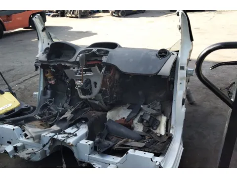 Τροπέτο Εμπρός ( Με Παρελκομενα ) για RENAULT KANGOO (2009 - 2013) (KW) BE BOP *ΔΒ* - 