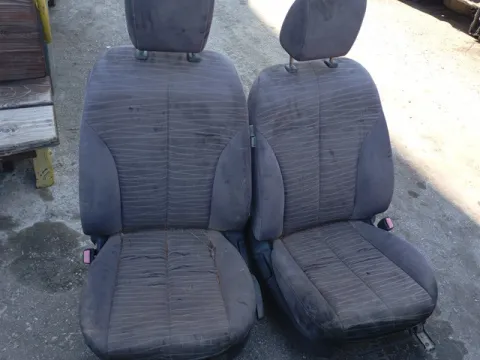 Καθίσματα Σετ Εμπρός για MAZDA 2 (2008 - 2011) (DE) *ΔΒ*