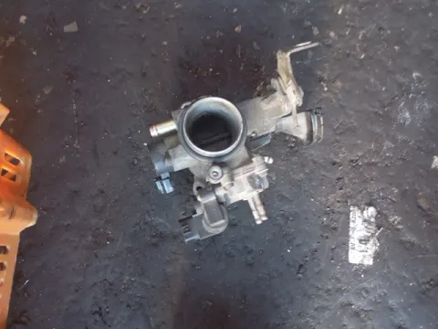 Σώμα Πεταλούδας 1368001480 για TOYOTA YARIS (1999 - 2002) (XP10) 