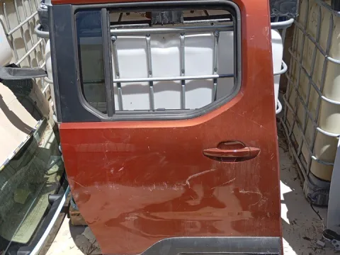 Πόρτα Δεξιά Συρόμενη Με Τζάμι για PEUGEOT RIFTER (2018 - ) *Γ*
