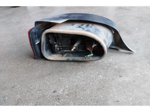 Φανάρι Πίσω Δεξί ( Ραγισμενο Εσωτερικα ) για CITROEN SAXO (1996 - 1999) (S) , (1999 - 2002) (S)  - 