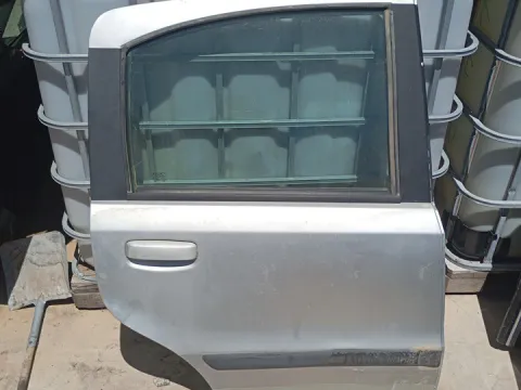 Πόρτα Πίσω Δεξιά (Όχι Καθαρή) για FIAT PANDA (2004 - 2009 ) (169) Hatchback - 5dr , (2009 - 2011 ) (169) *Γ*