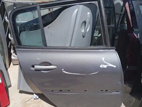 Πόρτα Πίσω Δεξιά για RENAULT MEGANE (2002 - 2005) (LM) (KM) (EM) (CM) (BM) Hatchback - 5dr , (2006 - 2008) (LM) (KM) (EM) (CM) *Γ*