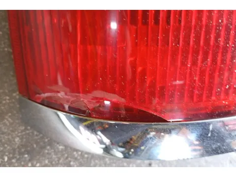 Φανάρι Πίσω Αριστερό Ραγισμένο για TOYOTA AVENSIS (2003 - 2006) (T250) Sedan - 4dr  - 