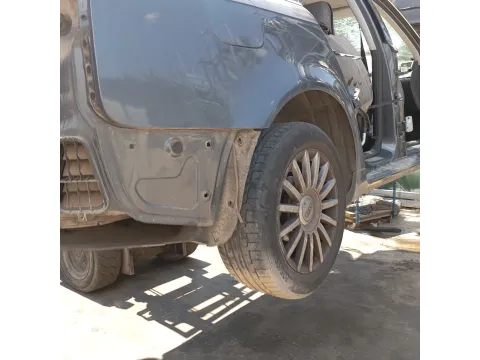 Αμάξι Κουφάρι Αξονας με Δσικοφρενα   για AUDI A4 (2005 - 2008) (8E) (8H) 1600 (ALZ) Petrol 102  *ΔΒ*  - 