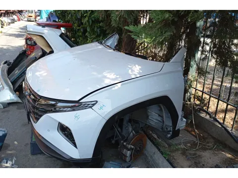 Μούρη (με καπό και φτερά) Με Μηχανή  για HYUNDAI TUCSON (2020 -) (NX4) SUV- ΕΚΤΟΣ ΔΡΟΜΟΥ - 5dr *Π* - 