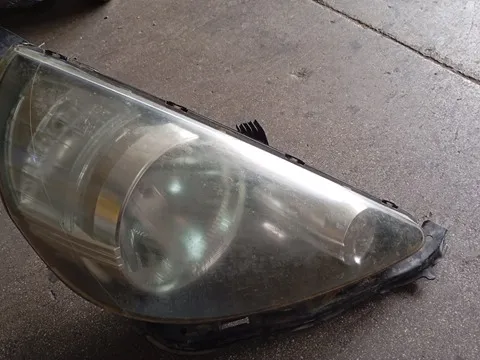 Φανάρι Εμπρός Δεξί Με Σπασμένη Βάση για HONDA JAZZ (2005 - 2008) (GD) Hatchback - 5dr 