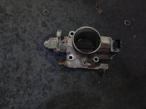 Σώμα Πεταλούδας 0132008602 για NISSAN SERENA (1991 - 1996) (C23) 