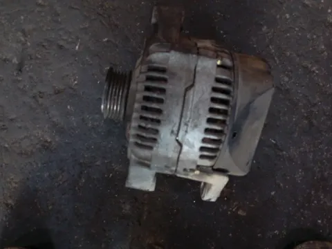 Δυναμό - Εναλλάκτης 0986039240 για OPEL VECTRA (1996 - 1998) B 