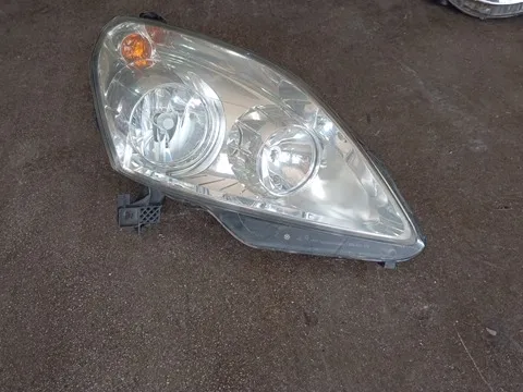 Φανάρι Εμπρός Δεξί Σπασμένη Βάση  για OPEL ZAFIRA (2005 - 2008) B , (2008 - 2012) B 