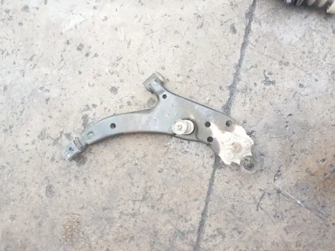 Ψαλίδι Εμπρός Δεξί για TOYOTA STARLET (1996 - 1999) (EP90-1) 1300 (4E-FE) petrol 75 (EP91) 16V 