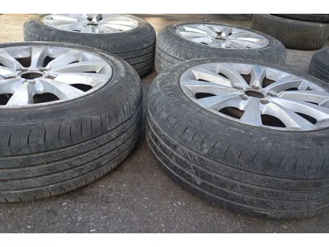 Ζαντολάστιχα 4αδα GoodYear 215/55/17 για AUDI A4 (2016 - 2020) (8W) *Γ* - 