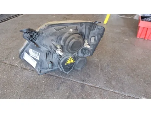 Φανάρι Εμπρός Δεξί Xenon Σπασμένη Κάτω Βάση  για OPEL MERIVA (2003 - 2007) , (2007 - 2010)  - 
