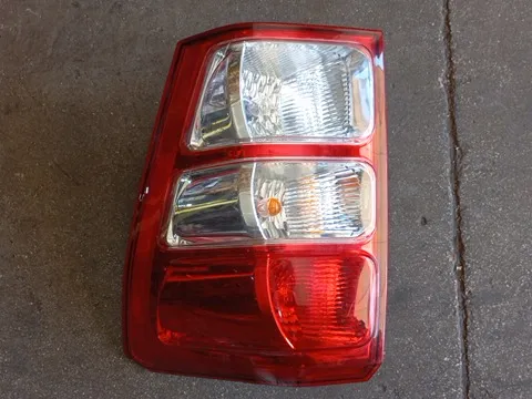 Φανάρι Πίσω Δεξί Ελαττωματικό για SUZUKI GRAND VITARA (2006 - 2009) (JB) , (2009 - 2012) (JB) 