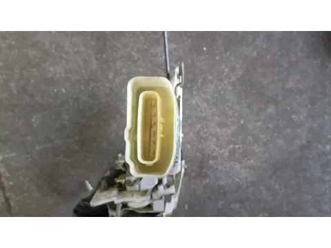Ηλεκτρομαγνητική Κλειδαριά Εμπρός Δεξιά 6pin για TOYOTA YARIS VERSO (1999 - 2002) (XP20)  - 