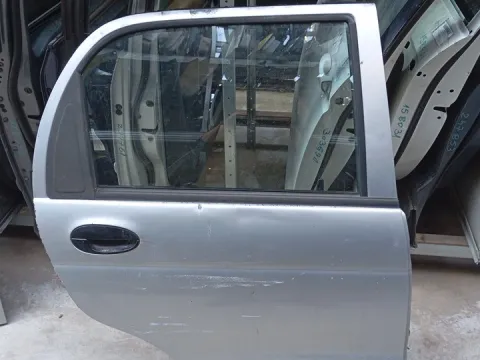 Πόρτα Πίσω Δεξιά (Όχι Πολύ Καθαρή) για CHEVROLET - DAEWOO MATIZ (1998 - 2001) (M100) , (2001 - 2005) (M150) *Γ*