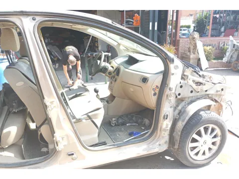 Τροπέτο Αμάξι Με Κινητήρα k4m27 για RENAULT MODUS (2005 - 2008) (FP) (JP) 1600 (K4M790)(K4M791) Petrol 112 16V ΖΑΝΤΟΛΑΣΤΙΧΑ 195/65/15R *ME ΗΛΙΟΡΟΦΗ* *ΔΒ* - 