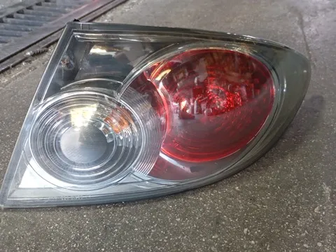 Φανάρι Πίσω Δεξί Ελαττωματικό για MAZDA 6 (2002 - 2006) (GG) (GY) (GG) Liftback - 5dr , (GG) Sedan - 4dr , (2006 - 2008) (GG) (GY) (GG1) Liftback - 5dr , (GG1) Sedan - 4dr 