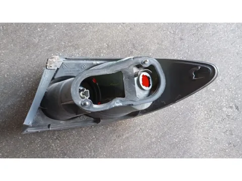 Φανάρι Πίσω Αριστερό Ελαττωματικό για MAZDA 6 (2002 - 2006) (GG) (GY) , (2006 - 2008) (GG) (GY)  - 