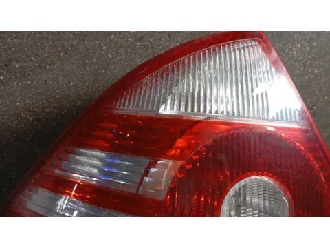 Φανάρι Πίσω Αριστερό Ελαττωματικό για FORD MONDEO (2003 - 2007) Mk3b  - 