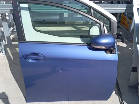 Πόρτα Εμπρός Δεξιά για TOYOTA VERSO S (2011 - 2014) , SUBARU TREZIA (2010 -) *Ε*