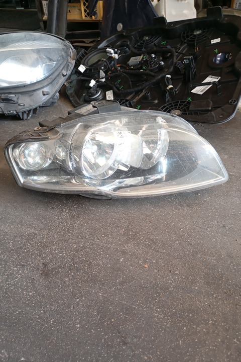 Φανάρι Εμπρός Δεξί Άσπρο Φλάς για AUDI A4 (2005 - 2008) (8E) (8H)  Φανάρι Εμπρός Δεξί Άσπρο Φλάς για AUDI A4 (2005 - 2008) (8E) (8H)
