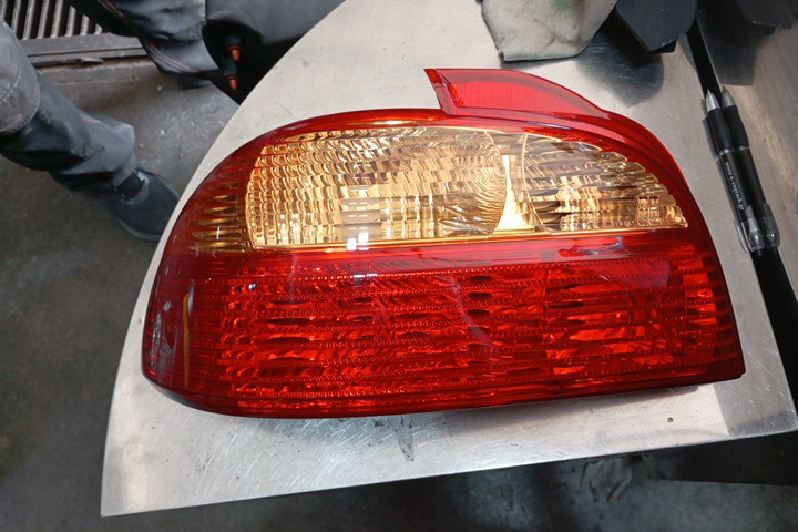 Φανάρι Πίσω Αριστερό Ιμιτασιόν για TOYOTA AVENSIS (2000 - 2003) (T220) Sedan - 4dr  Φανάρι Πίσω Αριστερό Ιμιτασιόν για TOYOTA AVENSIS (2000 - 2003) (T220) Sedan - 4dr